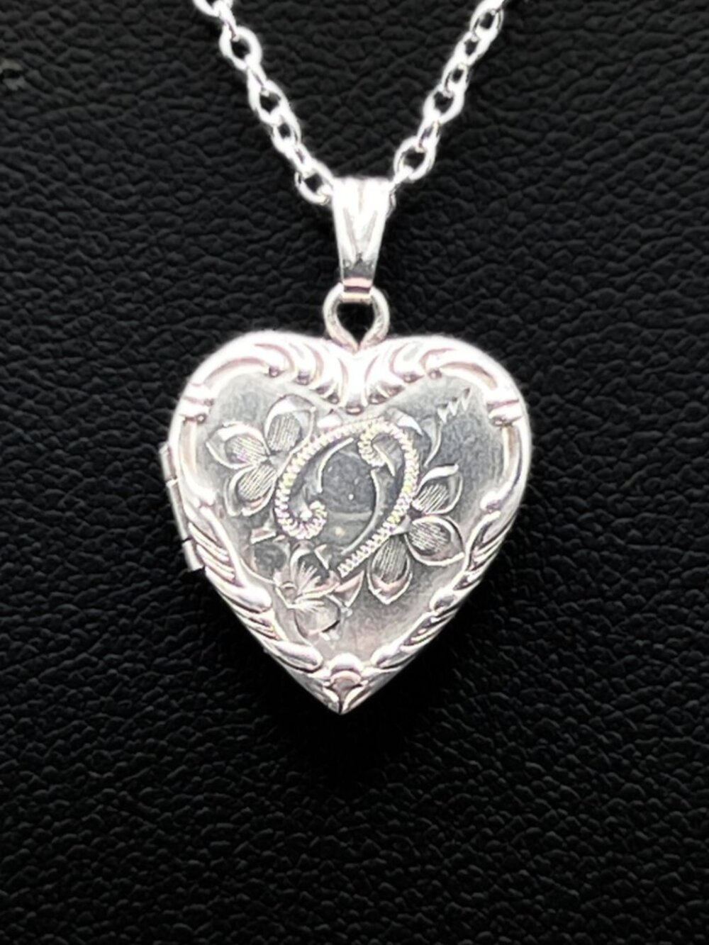 Vintage Ornate Etched Heart Locket Pendant Necklace Continental Silver
